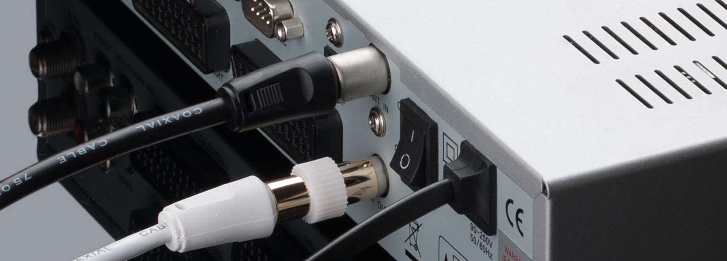 Scopri i cavi antenna ideali per TV e satellite